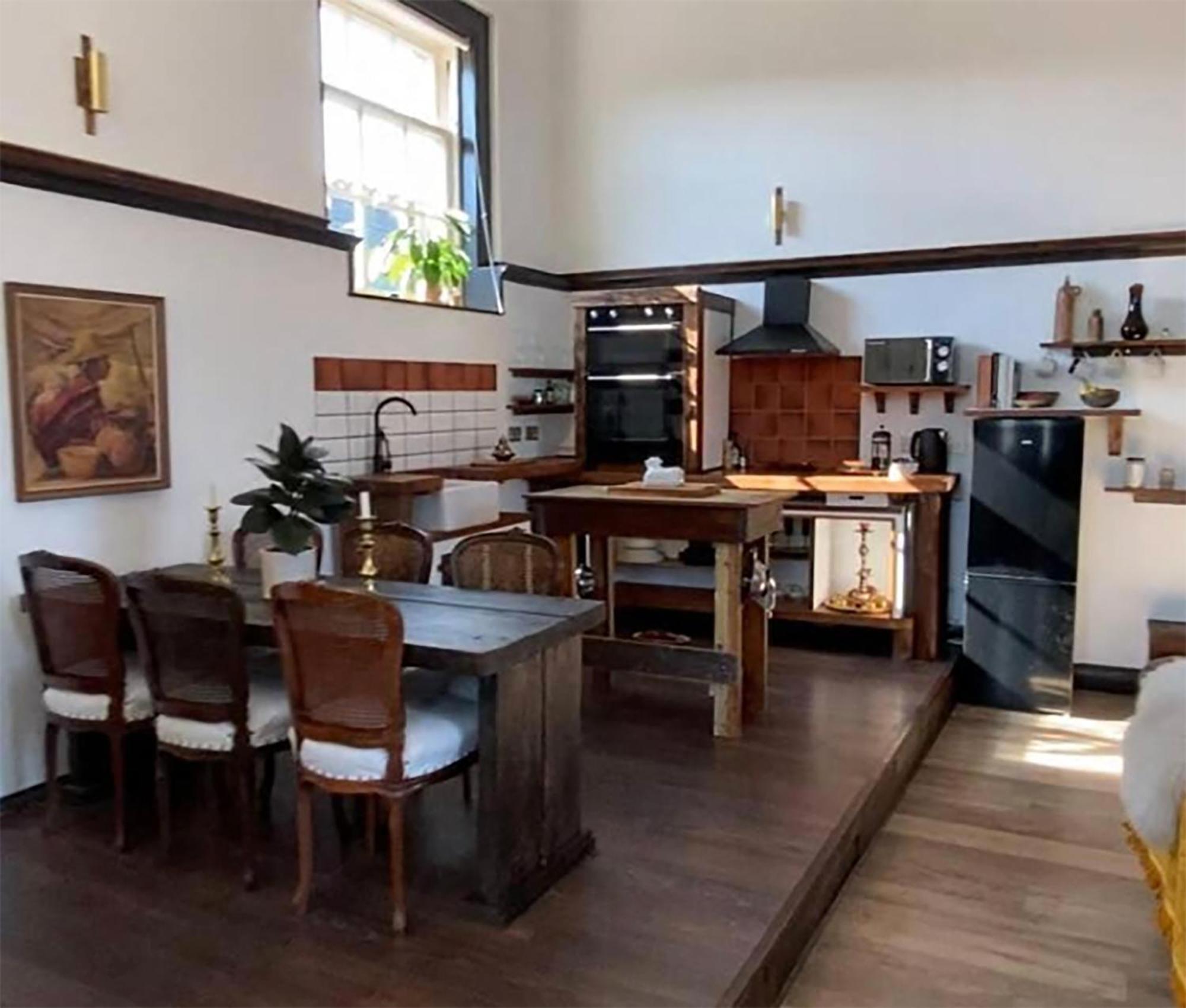 Spacious & Light Studio Loft Alloa Bagian luar foto